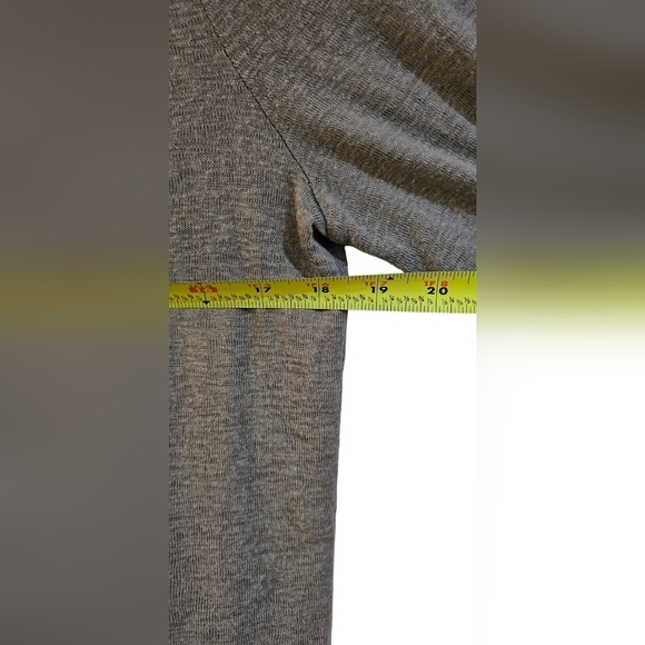 Victoria's Secret - Round Neck Semi Sheer 'Angel' Relaxed Sweater - Picture 7 of 7